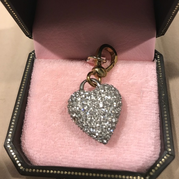 ❌SOLD❌Bejeweled Juicy Couture Heart Charm - Picture 4 of 6